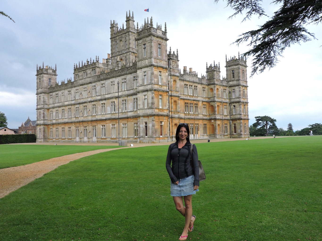 How To Visit Highclere Castle - The Real Downton Abbey - Traveling With Aga