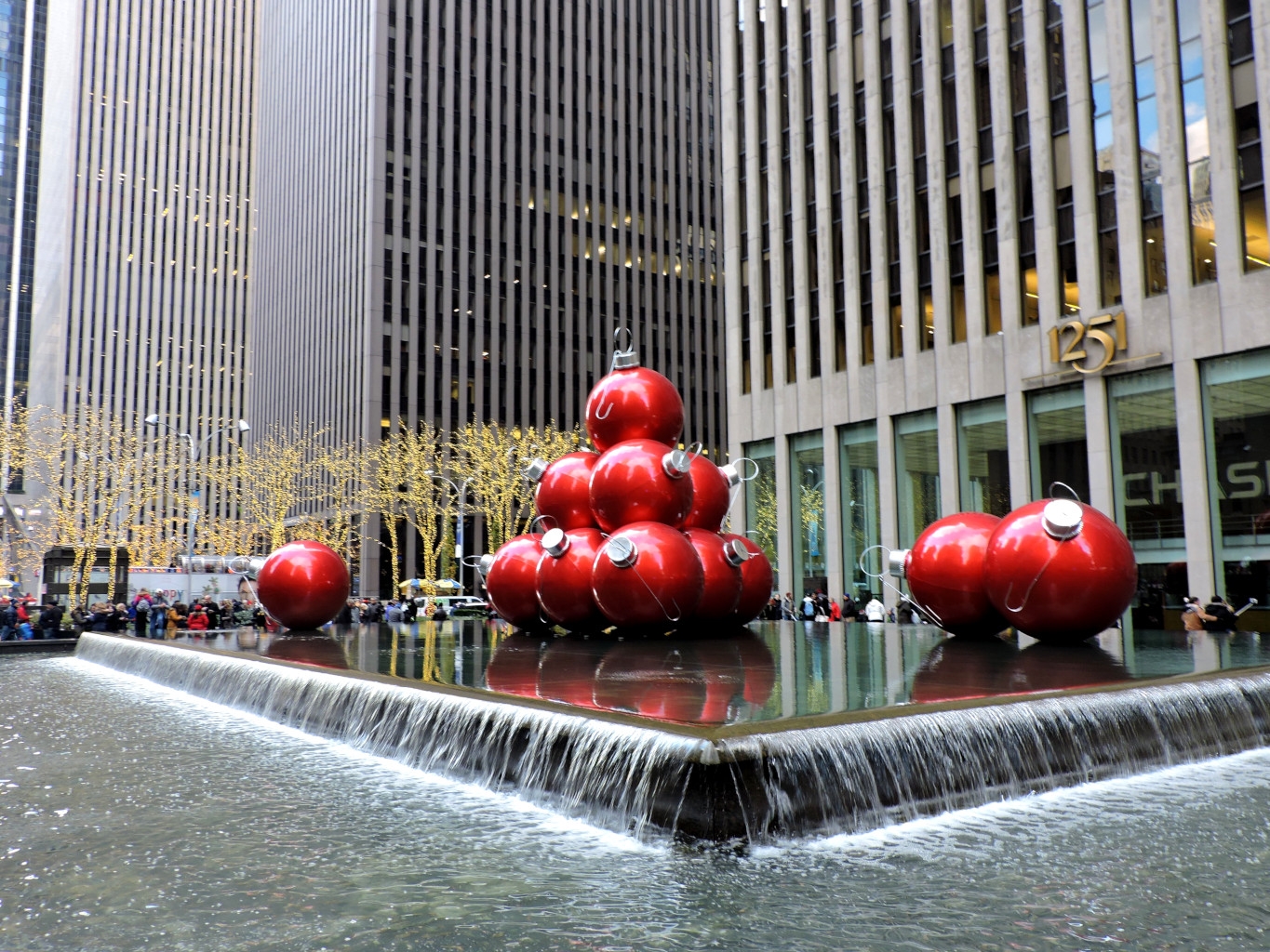 Christmas in NYC - things to do during the Holidays - Traveling with Aga